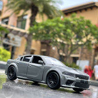 1:36 Dodge Charger SRT Hellcat รถจำลองของรุ่นล้อแม็กรถของเล่นกล้ามเนื้อยานพาหนะเด็กคลาสสิกโลหะรถยนต์ของขวัญวันเกิด