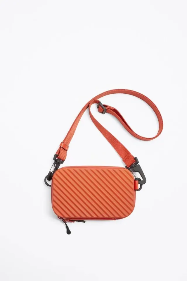 Update more than 109 zara crossbody bag men's esthdonghoadian