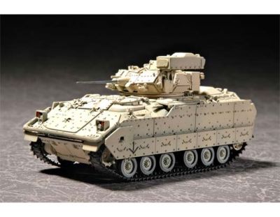 ทรัมเป็ตเตอร์07296โมเดลรถบรรทุก1/72ตราชั่งเรา M2A2แบรดลีย์โมเดลรถต่อสู้แบบทำมือสำหรับคอลเล็กชั่นโมเดลเขื่อนฮอย