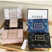 HOT★[พร้อมส่ง] Guess กระเป๋าสตางค์ แบบพับสามทบ สําหรับผู้หญิง