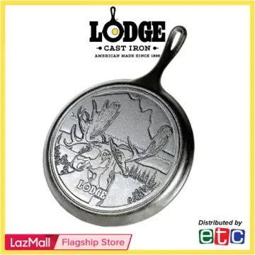 Lodge Wildlife Series-6.5 Cast Iron Skillet with Wolf Scene, Black