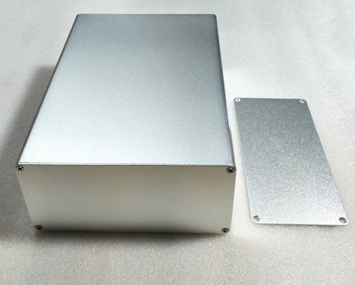 กล่องอลูมิเนียมสีเงิน-ขนาด-80x160x220-มม
