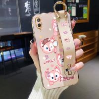 Chenyyka เคสสำหรับ Huawei Y7 Pro 2019เคส Whit สายรัดข้อมือการ์ตูนหมีน่ารักดีไซน์ใหม่บางกันกระแทกเคสโทรศัพท์ลวดลายชุบเคสซิลิโคนคลุมทั้งหมดเคสป้องกันกล้องแบบนิ่ม