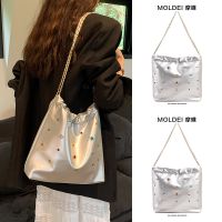 Summer summer large-capacity commuting high-end silver chain tote bag womens 2023 new color diamond shoulder bag 【QYUE】