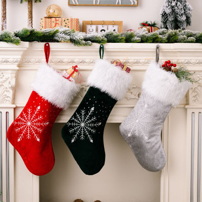 ถุงน่องพิมพ์เกล็ดหิมะถุงเท้าคริสต์มาสเป็นผลิตภัณฑ์ในครัวเรือนวัสดุที่ดีง่ายต่อการดูแลและใช้งาน