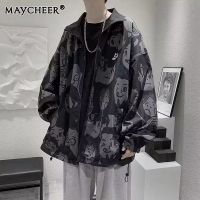 MAYCHEER   แจ็คเก็ตลำลองผู้ชายพิมพ์ลายเสื้อโค้ทมีปก