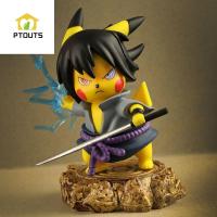 ของขวัญการ์ตูนรูปจำลอง Pikachu COSPLAY Uchiha Sasuke Pokemon Uchiha Sasuke หุ่นฟิกเกอร์แอ็คชั่นฟิกเกอร์ตุ๊กตาปิกาจูเครื่องประดับโมเดลตุ๊กตาแอคชั่น