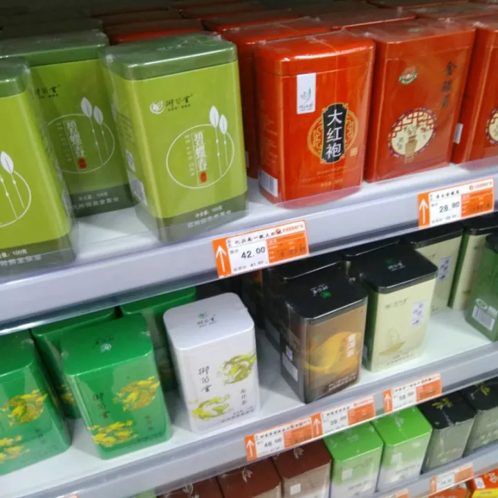 Blow the hot air of the hair dryer to shrink the film, shrink the bag