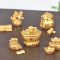 NSITOT น้ำเต้าเรือ สร้างสรรค์และสร้างสรรค์ Golden yuanbao ของตกแต่งบ้าน ความมั่งคั่งกลิ้ง เรซิน ของตกแต่งปีใหม่ เครื่องประดับทำเอง ตกแต่งเดสก์ท็อป เครื่องประดับเล็กโชคลาภ ฟิกเกอร์ เครื่องประดับเล็กๆ เครื่องประดับมงคลสำหรับตกแต่ง