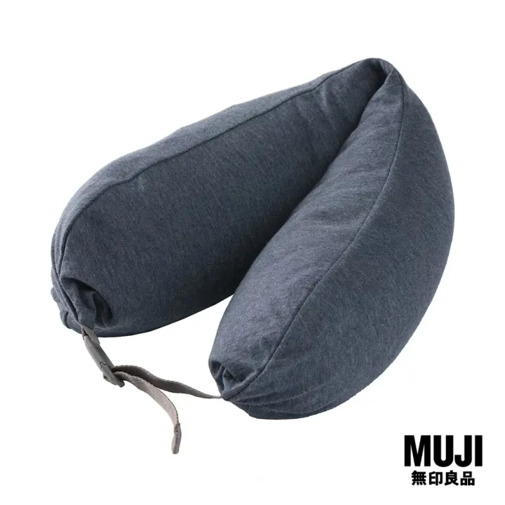 มูจิ หมอนรองคอทรงกระชับ - MUJI Fitting Neck Cushion