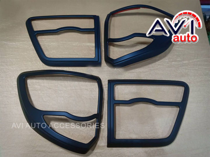 ครอบไฟหน้า-ครอบไฟท้าย-toyota-fortuner-2011-2014-สีดำด้าน