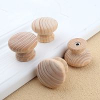 1Pcs Wooden Handles Round Pull Knobs Single Hole Drawer Wardrobe Kitchen Door Handle Natural Furniture Hardware Accessories Door Hardware Locks