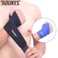 ✼△ AOLIKES Gym Wrist Bands Sports Wrist Support Straps hand Wraps for Weight Lifting Protector GYM recommeded Neoprene ourdoor