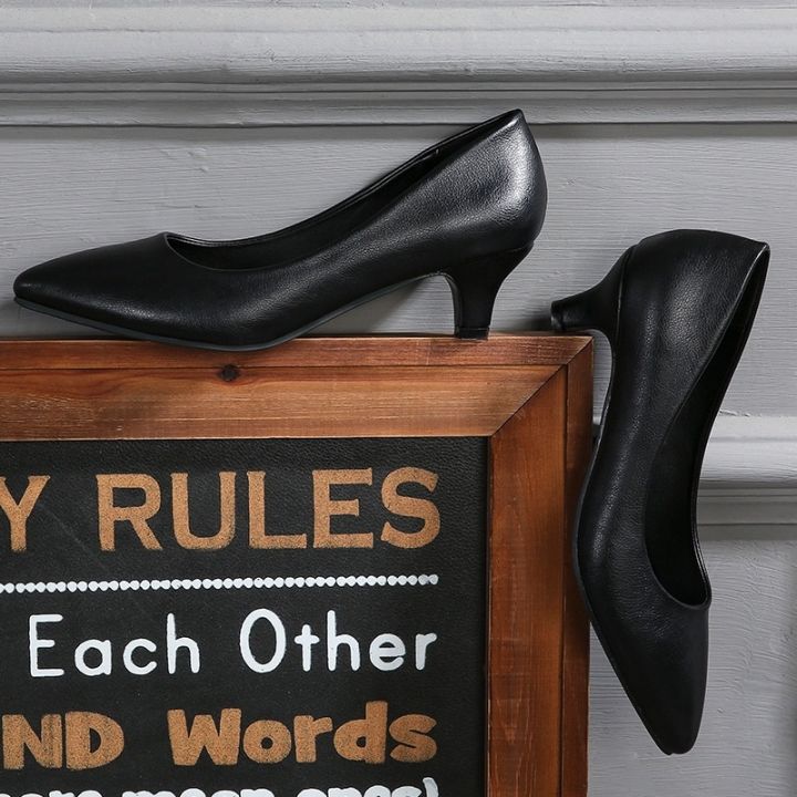 a-so-cute-รองเท้าผู้หญิงไซส์ใหญ่-32-43-รองเท้าสำหรับใส่ในโรงแรมส้นกลางสีดำปลายแหลมส้นเข็มหนังทางการสำหรับมืออาชีพขนาดเล็ก32-33-34ฟุต