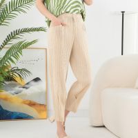 The new spring and summer 2023 feet pants female fashion leisure joker temperament commuter elastic waist loose fold nine minutes of pants