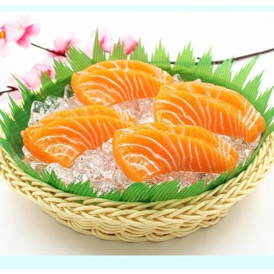 เนื้อแซลมอนปลอม-ซาซิมิ-แซลม่อน-อาหารญี่ปุ่น-โมเดลแซลม่อน-ตกแต่งร้านอาหาร-ตู้สินค้า-แต่งจานอาหารตัวอย่าง