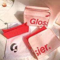 [Haveitall.studio] Glossier กระเป๋า กลอสสิเย่ The Beauty Bag⁣ กระเป๋าเครื่องสำอาง