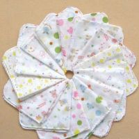 【CC】 1Pc Cotton Gauze Newborn Baby Infant Cartoon Face Hand Bathing Bibs 29x29cm Feeding Handkerchief