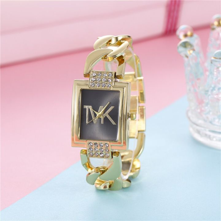 นาฬิกาควอตซ์สำหรับผู้หญิงสีทองหรูหราทรงสี่เหลี่ยมประดับเพชรนาฬิกาชุดสายเหล็กสแตนเลส