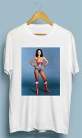 Vintage Wonder ผู้หญิง Lynda Carter T เสื้อใหม่ Unisex ตลก TShirt ผู้ชายฝ้าย O-คอเสื้อยืด Anime เสื้อ Harajuku