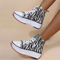 Plus Size Womens Autumn Thick Sole Comfortable Dance Shoes Fashion Canvas High Top Shoes Outdoor Casual Breathable Hiking Shoes