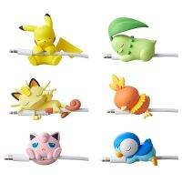 【LZ】▼┋  Pokémon Pikachu Eevee Eevee Espeon Action Dolls Desenhos animados PVC Figura Fivela Cabo de carregamento USB Brinquedos de capa protetora Original