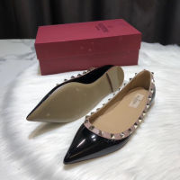 NO BOX Valentino PATENT ROCKSTUD BALLET FLAT