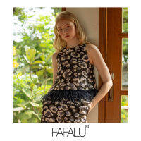 [FAFALU Everlyn] Black Leopard Everlyn Set เสื้อครอปแขนกุดเข้าเซตแต่งขนนกคู่กับกางเกง 5 ส่วน