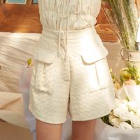 lookbooklookbook taylor shorts zigzag cream puff กางเกงขาสั้น เอวสูง สีครีม