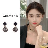 Vivienne Westwood Light luxury high-end ear clips for women without pierced ears retro Hong Kong style spiral geometric fashion cold style unique earrings