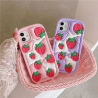 เคสศัพท์ซิลิโคนสตรอเบอร์รี่สามมิติ for 14Pro เคสศัพท์ 13promax น่ารัก 12pro เคสป้องกัน