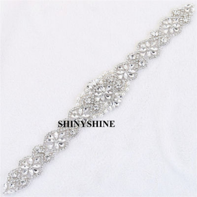 Shinyshine เงินคริสตัล A pplique แพทช์สำหรับชุดแต่งงานเจ้าสาวเข็มขัดคาดศีรษะถุงเท้าคริสตัล R hinestones เจ้าสาว A pplique RA078