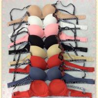 Prettybra เสื้อในฟองน้ำหนา มีโครง ลายตัวหนังสือ ยี่ห้อ DQ 61396