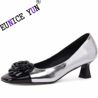 Eunice Yun】ชุดเดรสหนังแท้คุณภาพดีรองเท้าส้นเตี้ยรองเท้าส้นสูงสี่เหลี่ยมรองเท้าใส่ทำงานฤดูใบไม้ร่วง