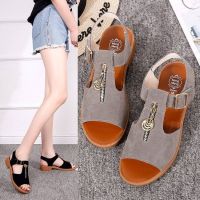 COD DSFGRTUTYIII 【ready stock COD】2022 New Style Hot Sale Sandals Women Summer Korean Version Students Thick Heel Open Toe Solid Color Laced-Up