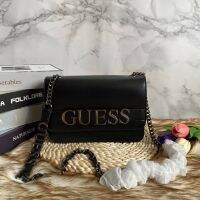 กระเป๋า Guess  งานหนังนิ่ม น้ำหนักเบา เปิด-ปิดด้วยกระดุมแม่เหล็ก  Size : 8.5"