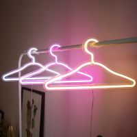 Hanger LED Neon Sign USB Powered Neon Night Light for Room Bedroom Store Holiday Wall Decoration Neon for Grils Holiday Gift Night Lights