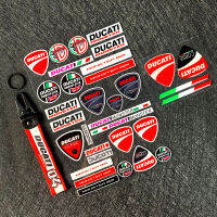 3ชุด Ducati มอเตอร์ไซค์กาวนิ่มสะท้อนแสงโลโก้สติ๊กเกอร์,พวงกุญแจอุปกรณ์ตกแต่งฝาปิดถังน้ำมันกันน้ำ