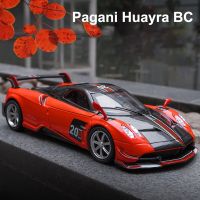 1:32 Pagani Huayra BC รถพาดูคาร์ไบ Mainan Mobil Koleksi Logam Mobil Suara Dan Cahaya Tarik Kembali Mainan Unanak-Anak