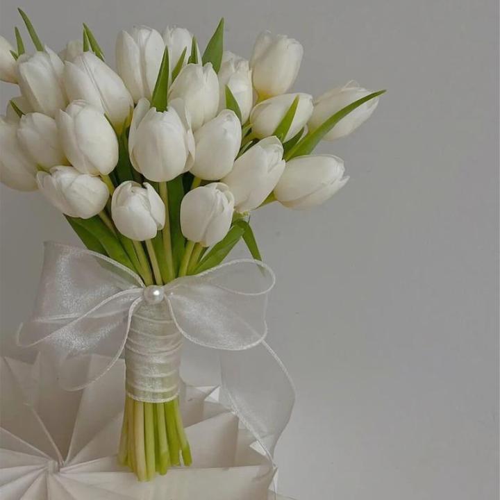 ดอกไม้ทิวลิปขาวมือถือใบโพรไฟล์ดอกไม้แต่งงานเจ้าสาว2023รับรองการลงทะเบียนเข้าซื้อกิจการดอกไม้ประดิษฐ์