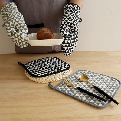1Pc Geometry Pattern Cotton Heat Resistant Mat Home Kitchen Baking Microwave Glove Insulation Holder Pad