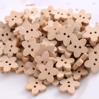 50Pcs Natural Color Flower Shape Wooden Buttons 2 Holes Sewing Clothes Button For DIY Crafts Clothes Dolls Garment Accessories Haberdashery