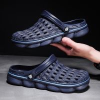 New Summer Aqua Shoes Mens Outdoor Hollow Out Beach Water Flats Slip On Breathable Lightweight Sandals Zapatos Hombre