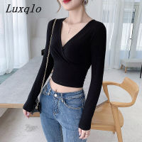 Luxqlo เสื้อยืดแขนยาวสีดำแฟชั่นฉบับภาษาเกาหลีสำหรับผู้หญิงเสื้อยืดเอวสูงเรียบง่ายเสื้อผ้าคอตตอนไซส์ใหญ่คอวี