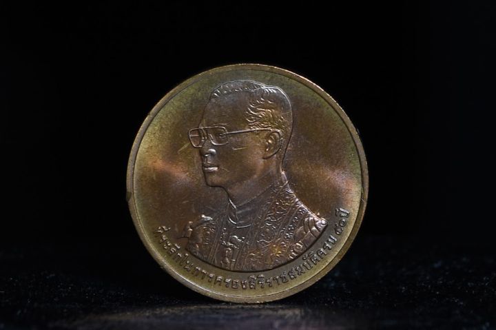 เหรียญที่ระลึกในการครองศิริราชสมบัติครบ-50-ปี