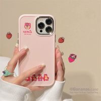 เคสโทรศัพท์มือถือ โลหะ กันรอยเลนส์กล้อง ลายการ์ตูนหมีสตรอเบอร์รี่ สําหรับ iPhone 14 13 12 X XS XR 7 8 SE2020