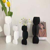 Chic Nordic Style Simple Special-Shaped Abstract Creative Black And White Ceramic Vase Geometry Irregular Vase Home Decoration