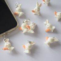 typec ปลั๊กแอปเปิ้ลแบบชาร์จไฟได้ Flocking Bunny น่ารักแครอทกระต่ายการ์ตูนฝุ่นปลั๊กจี้ปลั๊กหูฟังกระต่าย