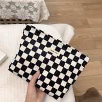 Female Checker Plaid Corduroy Fabric Zipper Make Up Purse Lady Fashion Vintage All Match Travel Organizer Cosmetic Pouch Bag