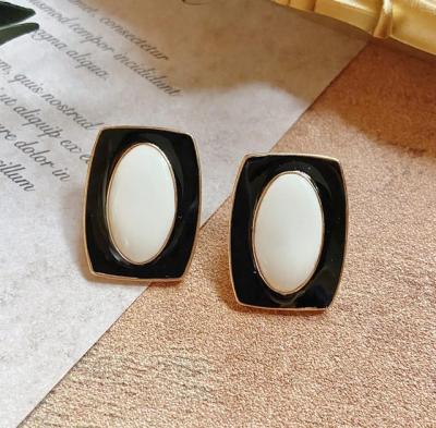 【YF】  HUANZHI 2021 New Dripping Glaze Enamel Stud Earrings for Ear JewelryTH